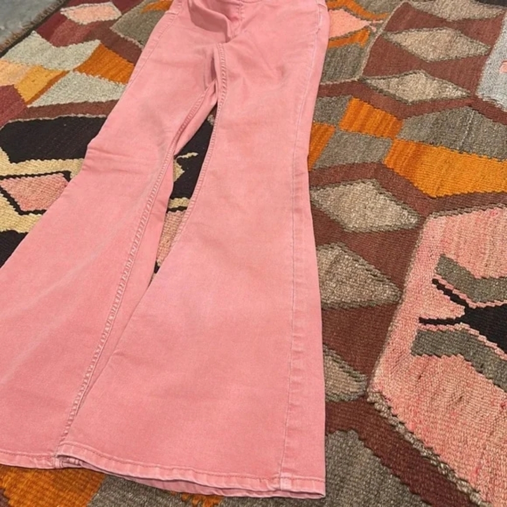 Free People Penny Pull On Flare Denim Jeans Pink Rose Size 27 NWOT - Picture 7 of 16